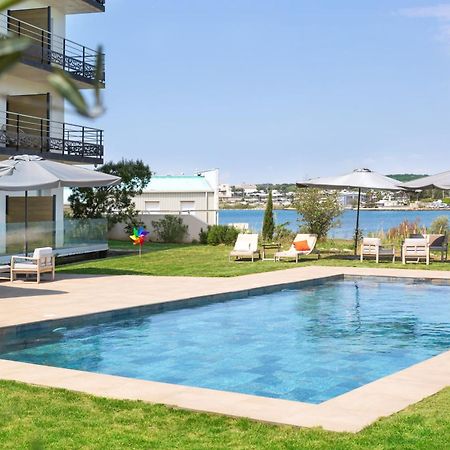 Golden Tulip Hotel & Rooftop Martigues Provence Buitenkant foto