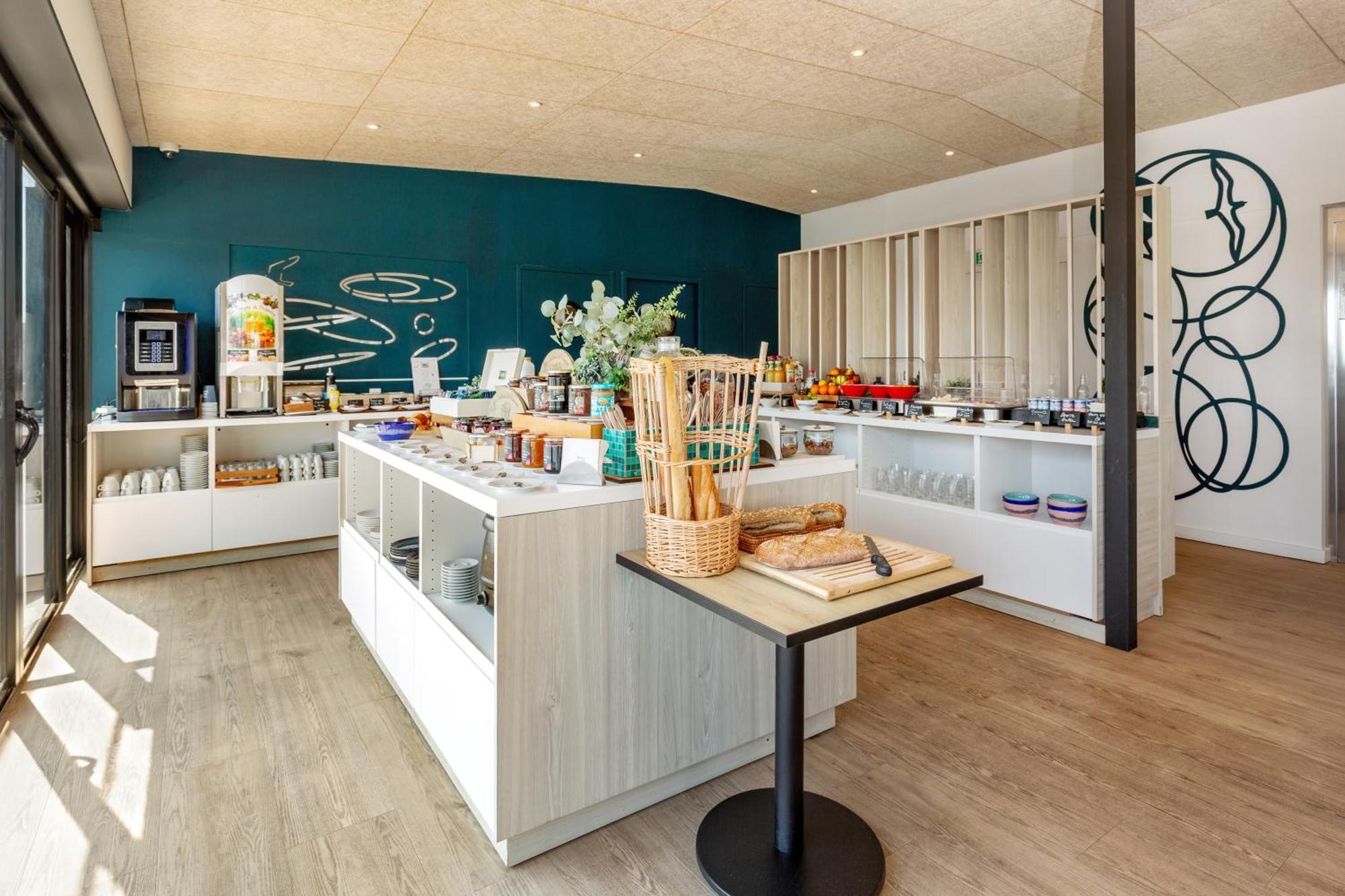 Golden Tulip Hotel & Rooftop Martigues Provence Buitenkant foto