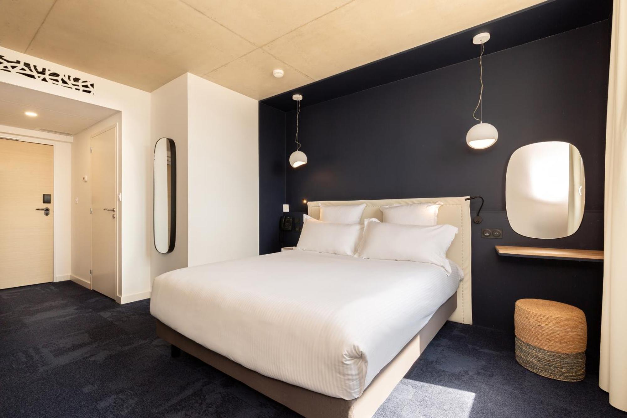 Golden Tulip Hotel & Rooftop Martigues Provence Buitenkant foto