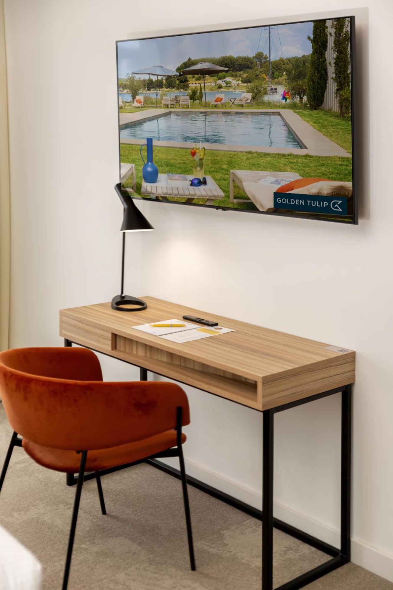 Golden Tulip Hotel & Rooftop Martigues Provence Kamer foto
