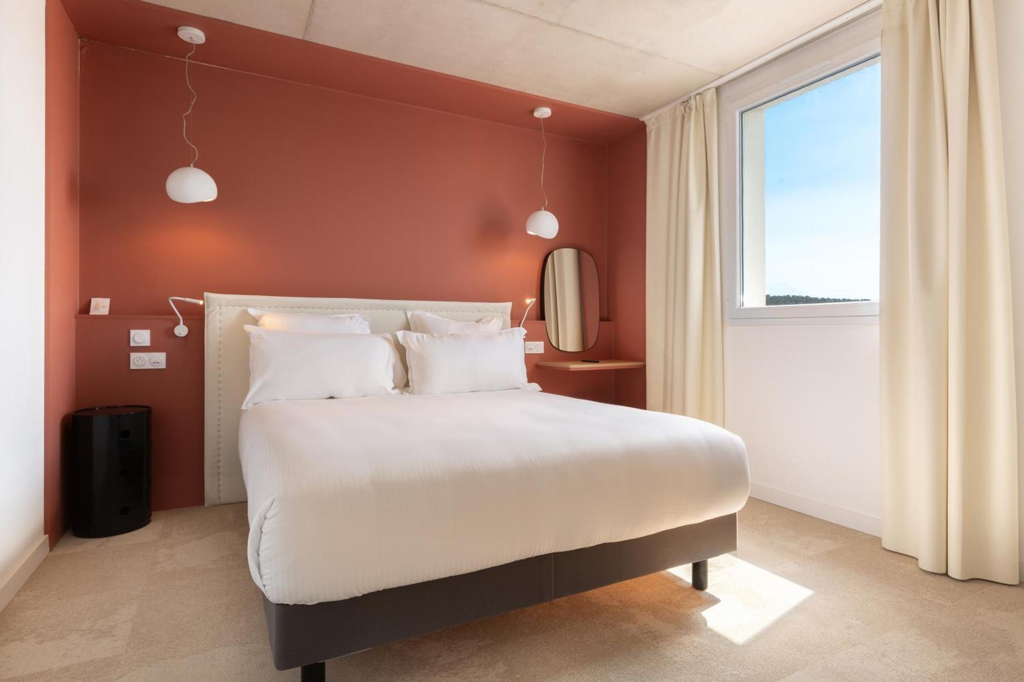 Golden Tulip Hotel & Rooftop Martigues Provence Buitenkant foto