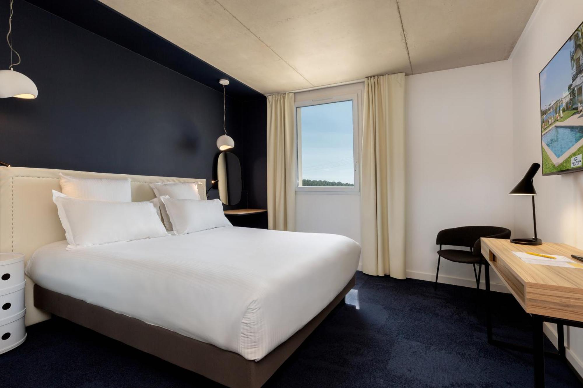Golden Tulip Hotel & Rooftop Martigues Provence Buitenkant foto